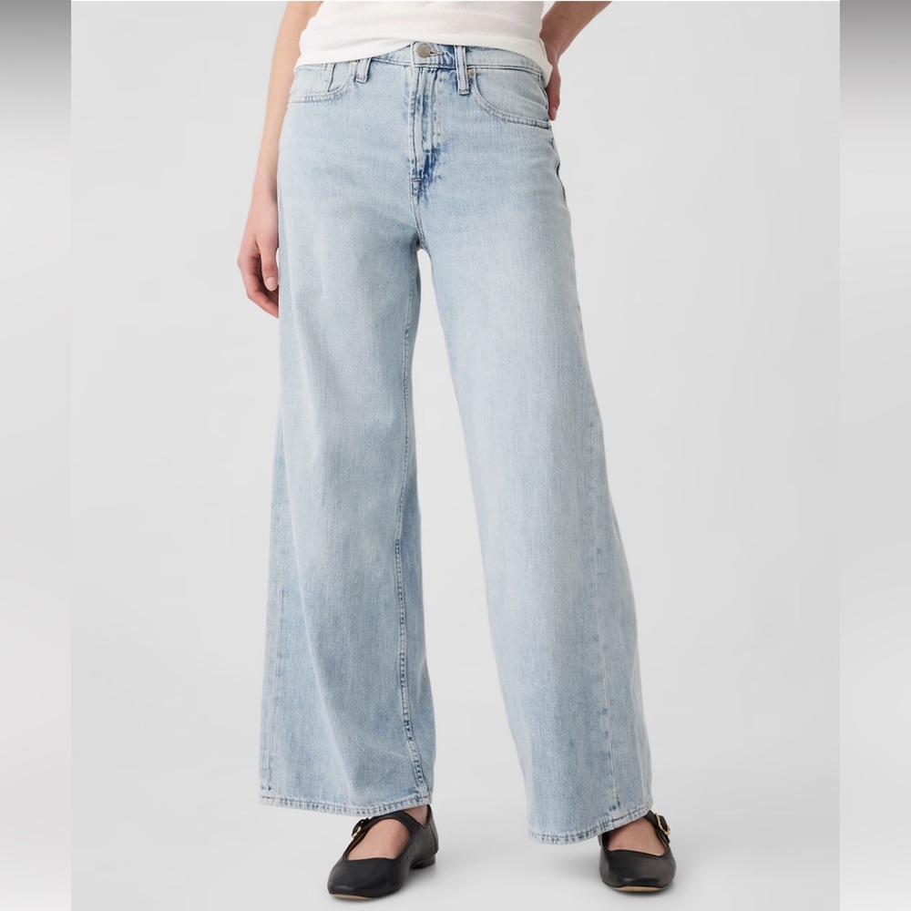 Gap Women’s’ High-rise Wide Leg Jeans, size 24S